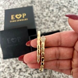 10K Gold Serpenti Bangle
